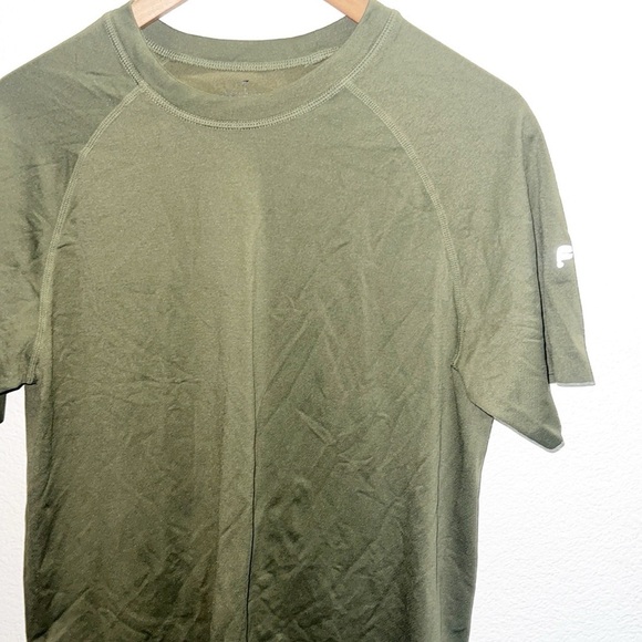 Fabletics Men’s Olive Green The Training Tee Short Sleeve - Picture 2 of 6